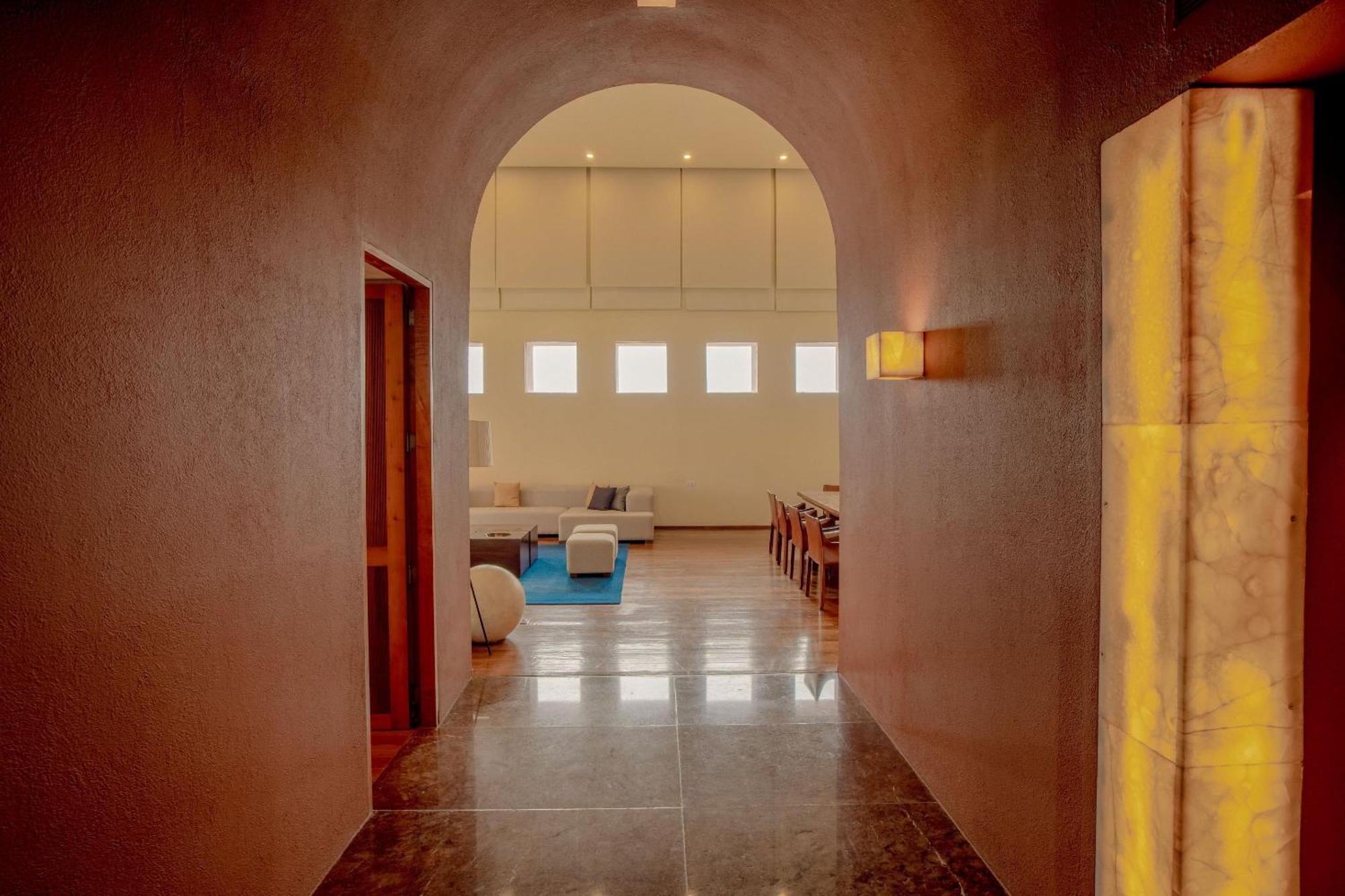 Hotel Camino Real Monterrey San Pedro Garza Garcia Esterno foto The interior of the hotel